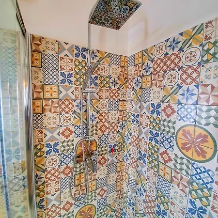 Le Janas Panzió 3*