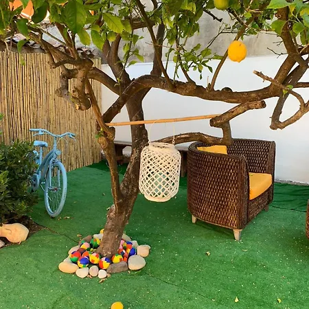 Le Janas Bed & Breakfast
