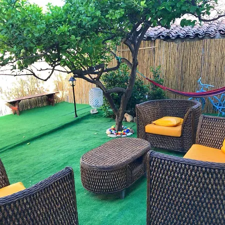 Le Janas Bed & Breakfast