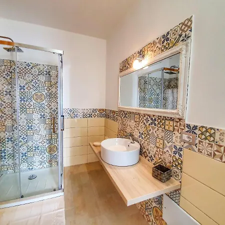 Le Janas Bed & Breakfast